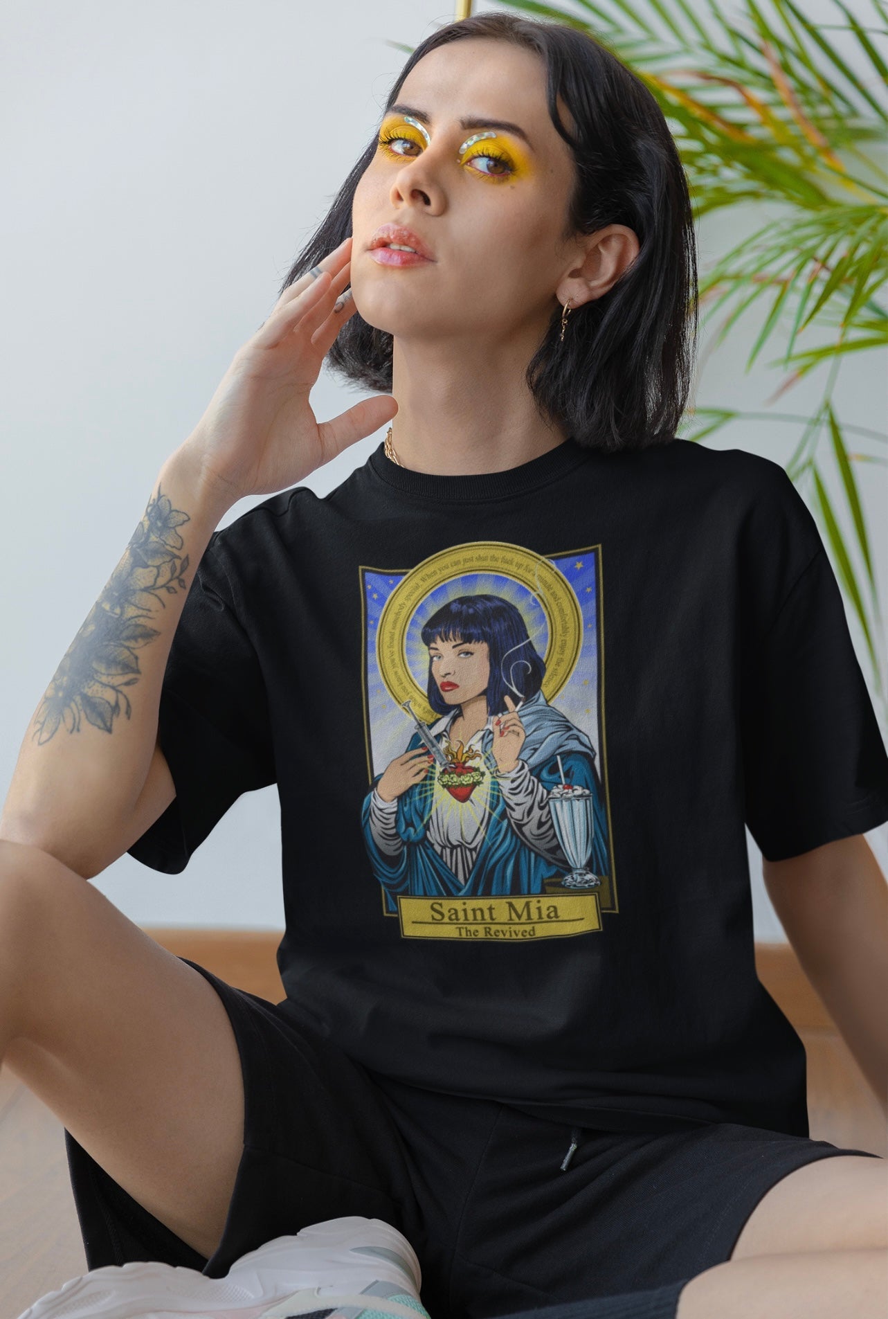 saint mia t shirt