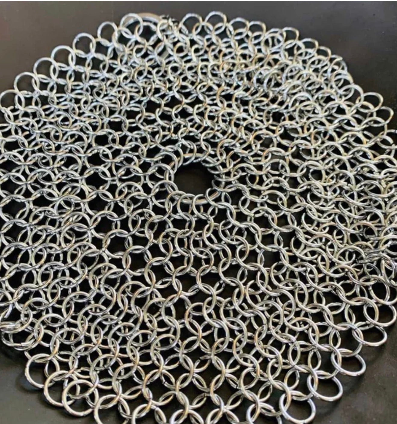 CLEAVER & BLADE™ FOUNDRY SERIES

Stainless Chainmail Scrubber